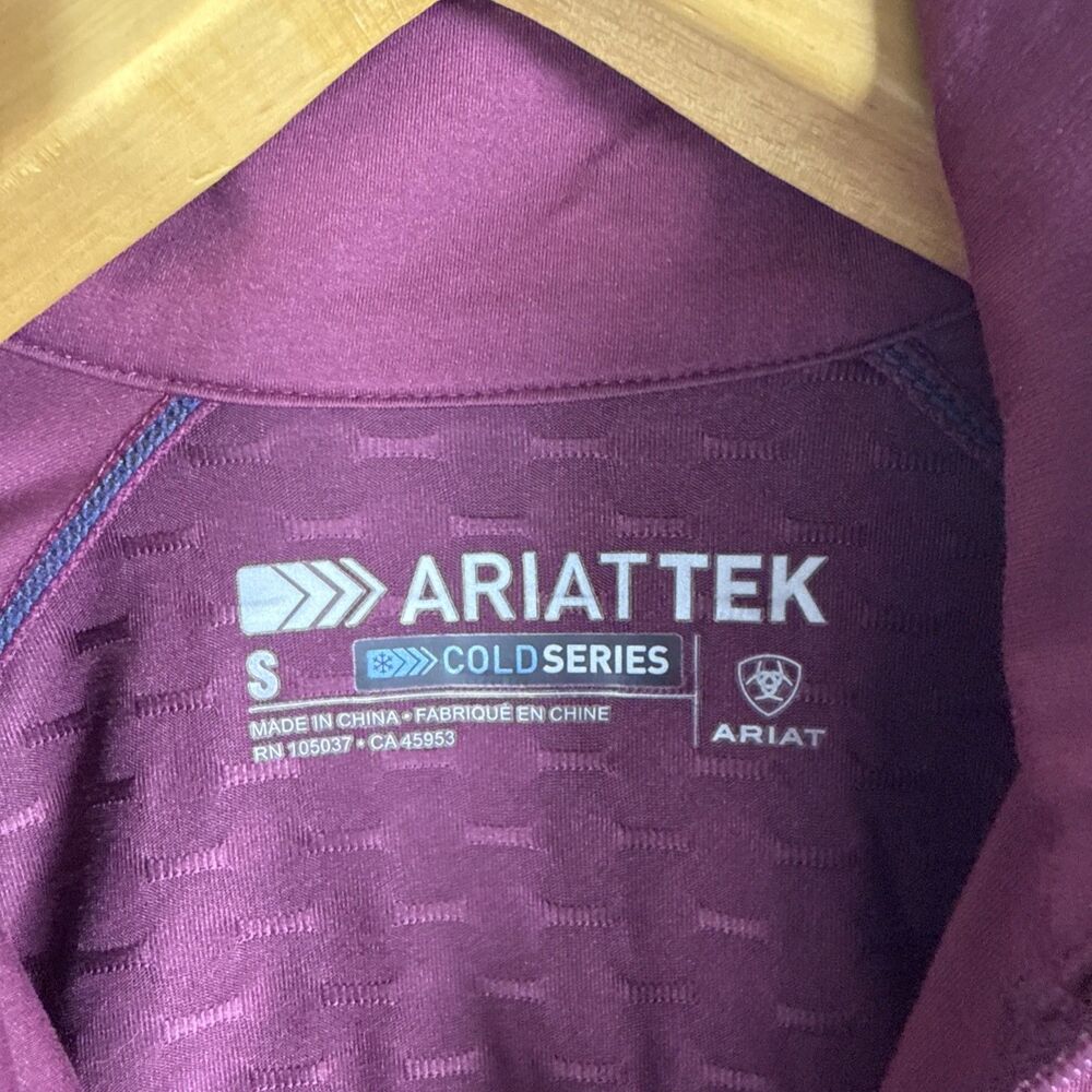 Ariat Tek Cold Series 1/4 Zip Baselayer Pullover Size Small Plum Purple Layering - Picture 5 of 11